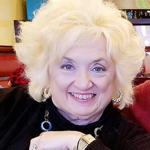 Meet your Posher, Sharon